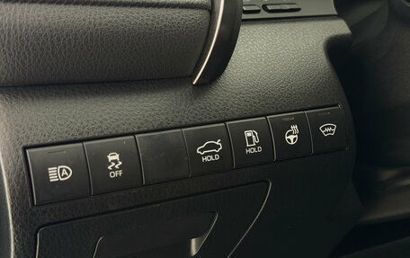 Toyota Camry, 2020 год, 3 050 000 рублей, 17 фотография
