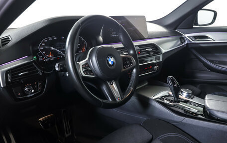 BMW 5 серия, 2021 год, 4 849 000 рублей, 14 фотография