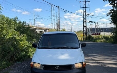 Toyota HiAce, 1998 год, 375 000 рублей, 1 фотография