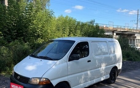 Toyota HiAce, 1998 год, 375 000 рублей, 2 фотография