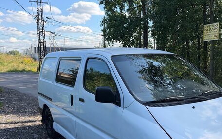Toyota HiAce, 1998 год, 375 000 рублей, 13 фотография