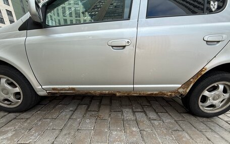 Toyota Vitz, 2000 год, 175 000 рублей, 2 фотография