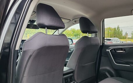 Toyota RAV4, 2020 год, 2 799 000 рублей, 10 фотография