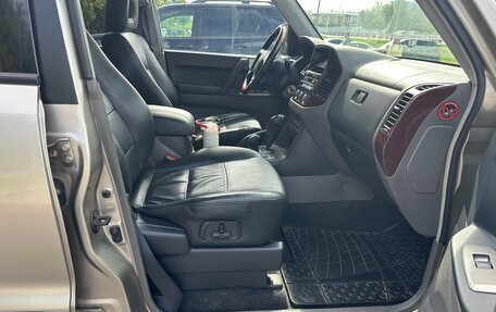 Mitsubishi Pajero III рестайлинг, 2005 год, 1 650 000 рублей, 17 фотография