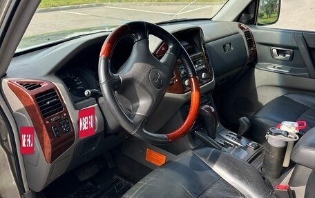Mitsubishi Pajero III рестайлинг, 2005 год, 1 650 000 рублей, 14 фотография