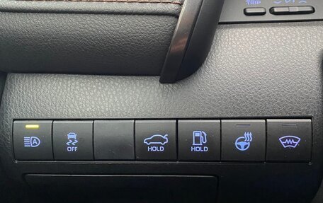 Toyota Camry, 2019 год, 3 150 000 рублей, 11 фотография