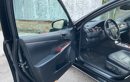 Toyota Camry, 2014 год, 1 750 000 рублей, 13 фотография