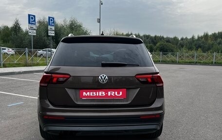 Volkswagen Tiguan II, 2017 год, 2 799 000 рублей, 5 фотография