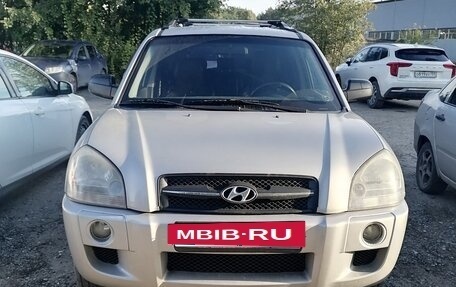 Hyundai Tucson III, 2008 год, 630 000 рублей, 2 фотография