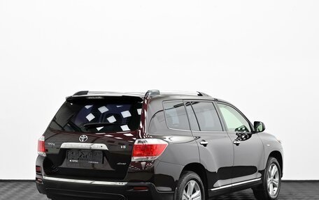 Toyota Highlander III, 2012 год, 2 049 000 рублей, 2 фотография