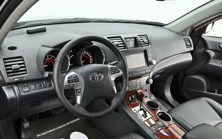 Toyota Highlander III, 2012 год, 2 049 000 рублей, 6 фотография