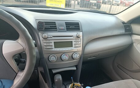 Toyota Camry, 2010 год, 1 240 000 рублей, 10 фотография