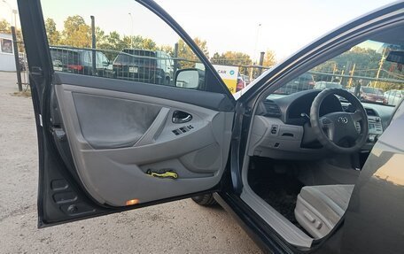 Toyota Camry, 2010 год, 1 240 000 рублей, 8 фотография