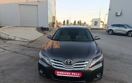 Toyota Camry, 2010 год, 1 240 000 рублей, 2 фотография