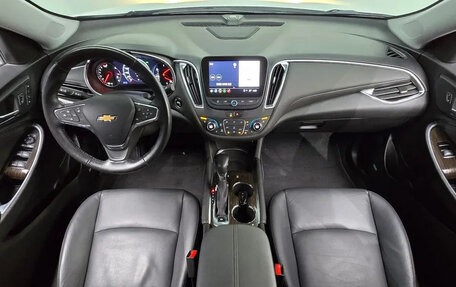 Chevrolet Malibu IX, 2022 год, 1 960 000 рублей, 4 фотография