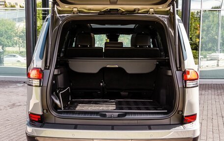 Lexus GX, 2024 год, 16 000 000 рублей, 28 фотография