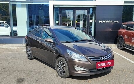 Hyundai Solaris II рестайлинг, 2016 год, 899 000 рублей, 3 фотография