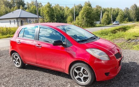 Toyota Yaris III рестайлинг, 2008 год, 370 000 рублей, 3 фотография