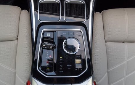 BMW 7 серия, 2025 год, 13 300 032 рублей, 15 фотография