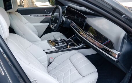 BMW 7 серия, 2025 год, 13 300 032 рублей, 16 фотография