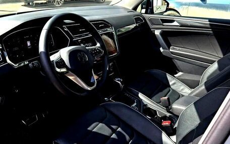 Volkswagen Tiguan II, 2022 год, 3 200 000 рублей, 8 фотография