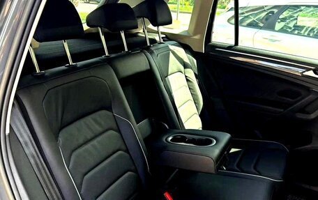 Volkswagen Tiguan II, 2022 год, 3 200 000 рублей, 15 фотография