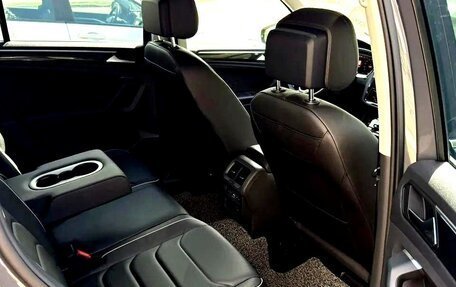 Volkswagen Tiguan II, 2022 год, 3 200 000 рублей, 16 фотография