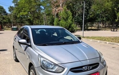 Hyundai Solaris II рестайлинг, 2012 год, 770 000 рублей, 1 фотография