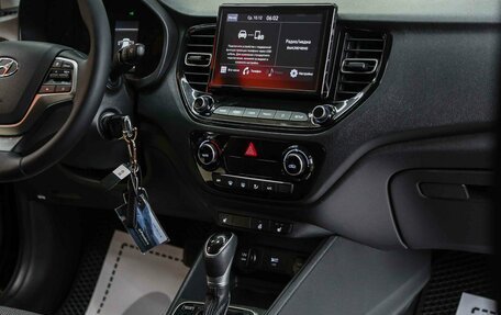 Hyundai Solaris II рестайлинг, 2021 год, 1 290 000 рублей, 10 фотография
