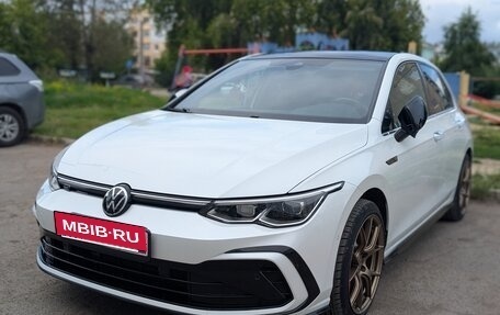 Volkswagen Golf VIII, 2021 год, 2 400 000 рублей, 12 фотография