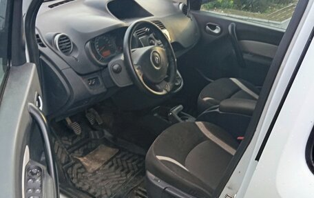 Renault Kangoo II рестайлинг, 2013 год, 600 000 рублей, 2 фотография