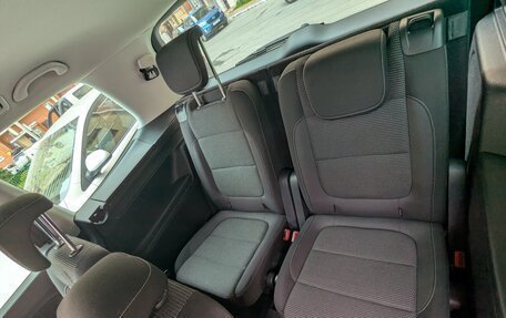 Volkswagen Sharan II, 2017 год, 1 970 000 рублей, 12 фотография