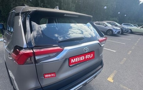 Toyota RAV4, 2025 год, 4 050 000 рублей, 1 фотография