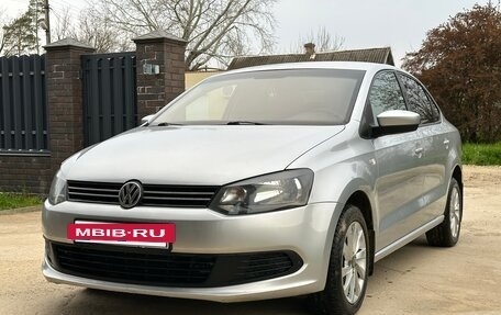 Volkswagen Polo VI (EU Market), 2014 год, 820 000 рублей, 3 фотография