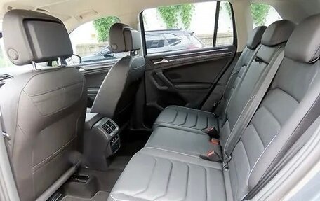 Volkswagen Tiguan II, 2023 год, 2 950 000 рублей, 6 фотография