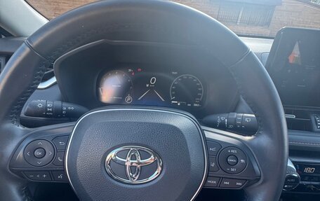 Toyota RAV4, 2025 год, 4 050 000 рублей, 2 фотография