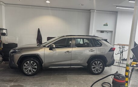 Toyota RAV4, 2025 год, 4 050 000 рублей, 11 фотография
