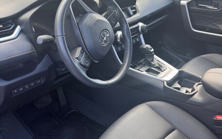 Toyota RAV4, 2025 год, 4 050 000 рублей, 10 фотография