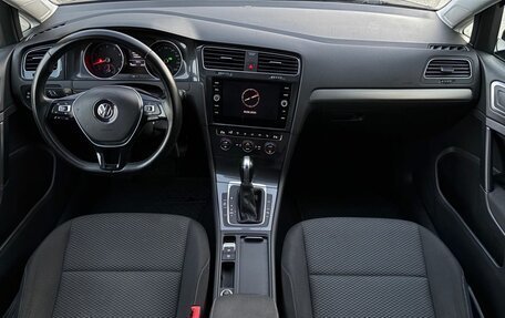 Volkswagen Golf VII, 2018 год, 1 580 000 рублей, 10 фотография