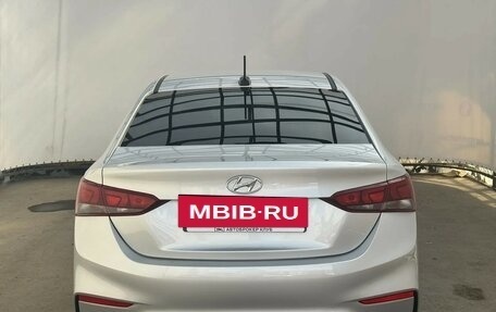 Hyundai Solaris II рестайлинг, 2018 год, 1 200 000 рублей, 5 фотография