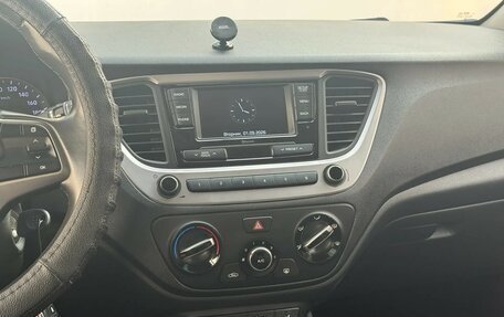 Hyundai Solaris II рестайлинг, 2018 год, 1 200 000 рублей, 15 фотография