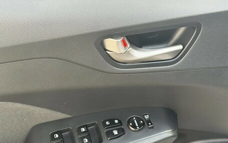 Hyundai Solaris II рестайлинг, 2018 год, 1 200 000 рублей, 16 фотография