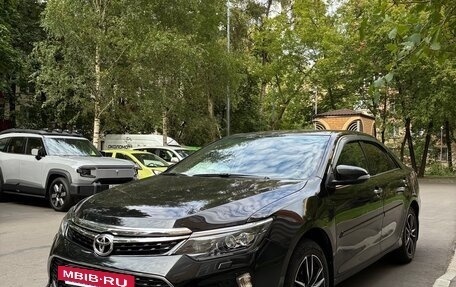 Toyota Camry, 2017 год, 2 250 000 рублей, 6 фотография