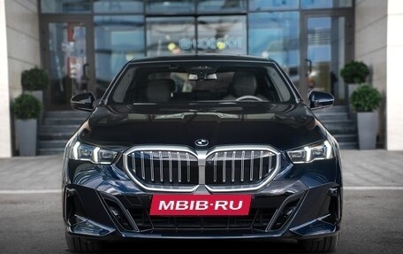 BMW 5 серия, 2025 год, 6 750 000 рублей, 3 фотография