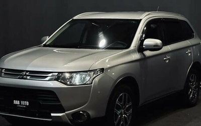 Mitsubishi Outlander III рестайлинг 3, 2014 год, 1 300 000 рублей, 1 фотография