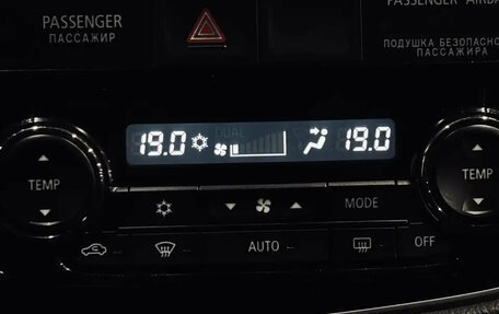 Mitsubishi Outlander III рестайлинг 3, 2014 год, 1 300 000 рублей, 18 фотография