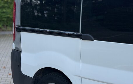 Renault Trafic, 2007 год, 825 000 рублей, 5 фотография