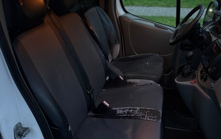 Renault Trafic, 2007 год, 825 000 рублей, 18 фотография