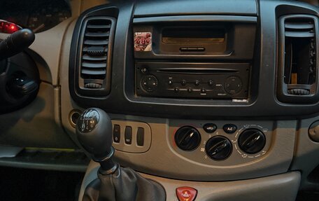 Renault Trafic, 2007 год, 825 000 рублей, 23 фотография