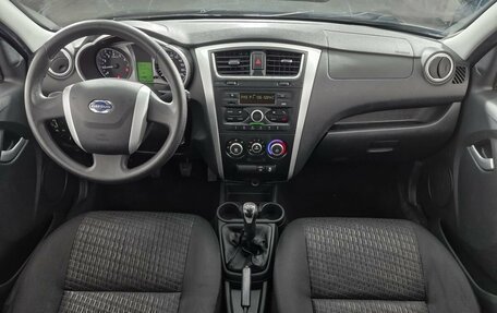 Datsun mi-DO, 2015 год, 379 000 рублей, 13 фотография